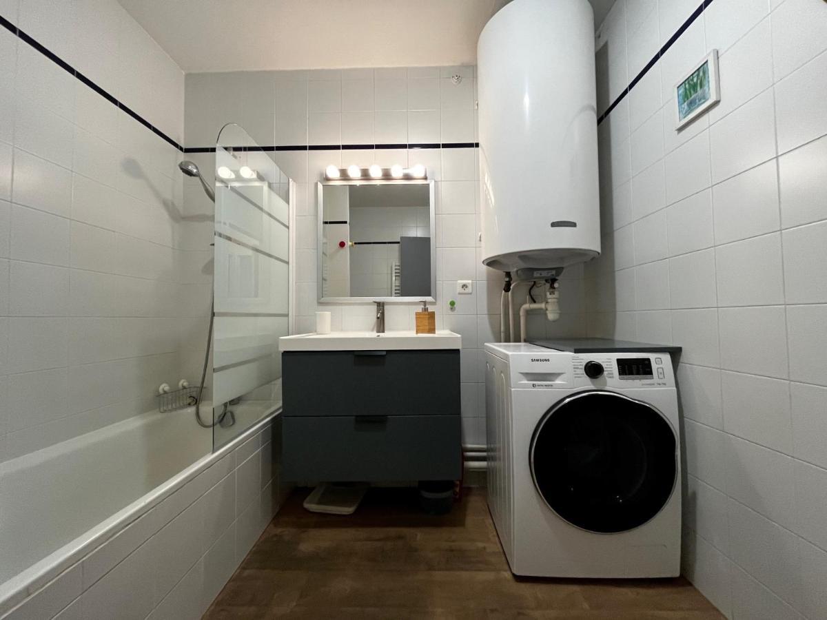 Bel Appartement T3 Avec Jardin, Piscine Et Parking, Proche Plage A Hendaye - Fr-1-239-739 エクステリア 写真